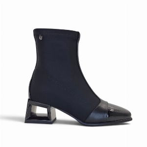 Aqua Flex 28-Violet Noir