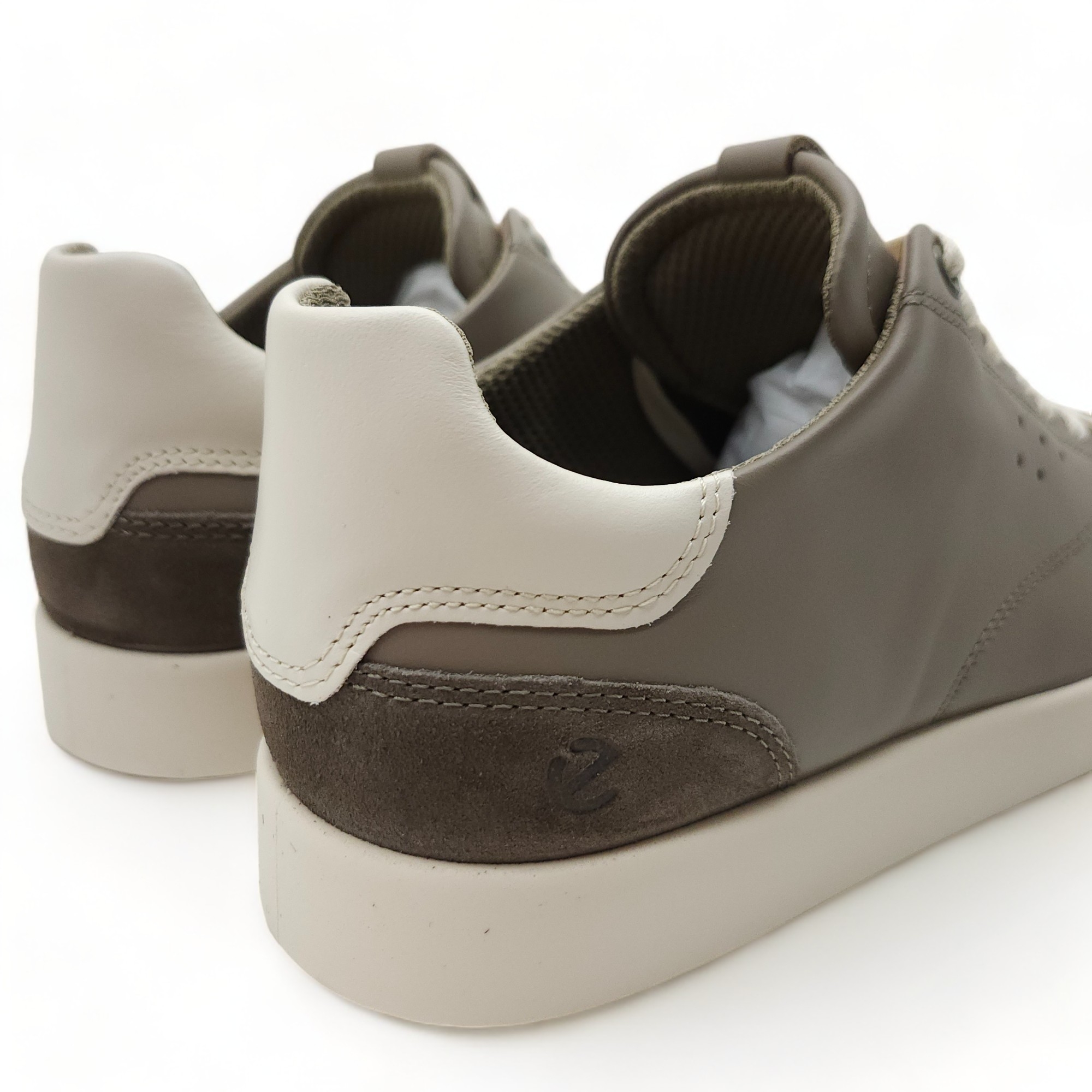 Ecco 521394 Street Lite Taupe[44]