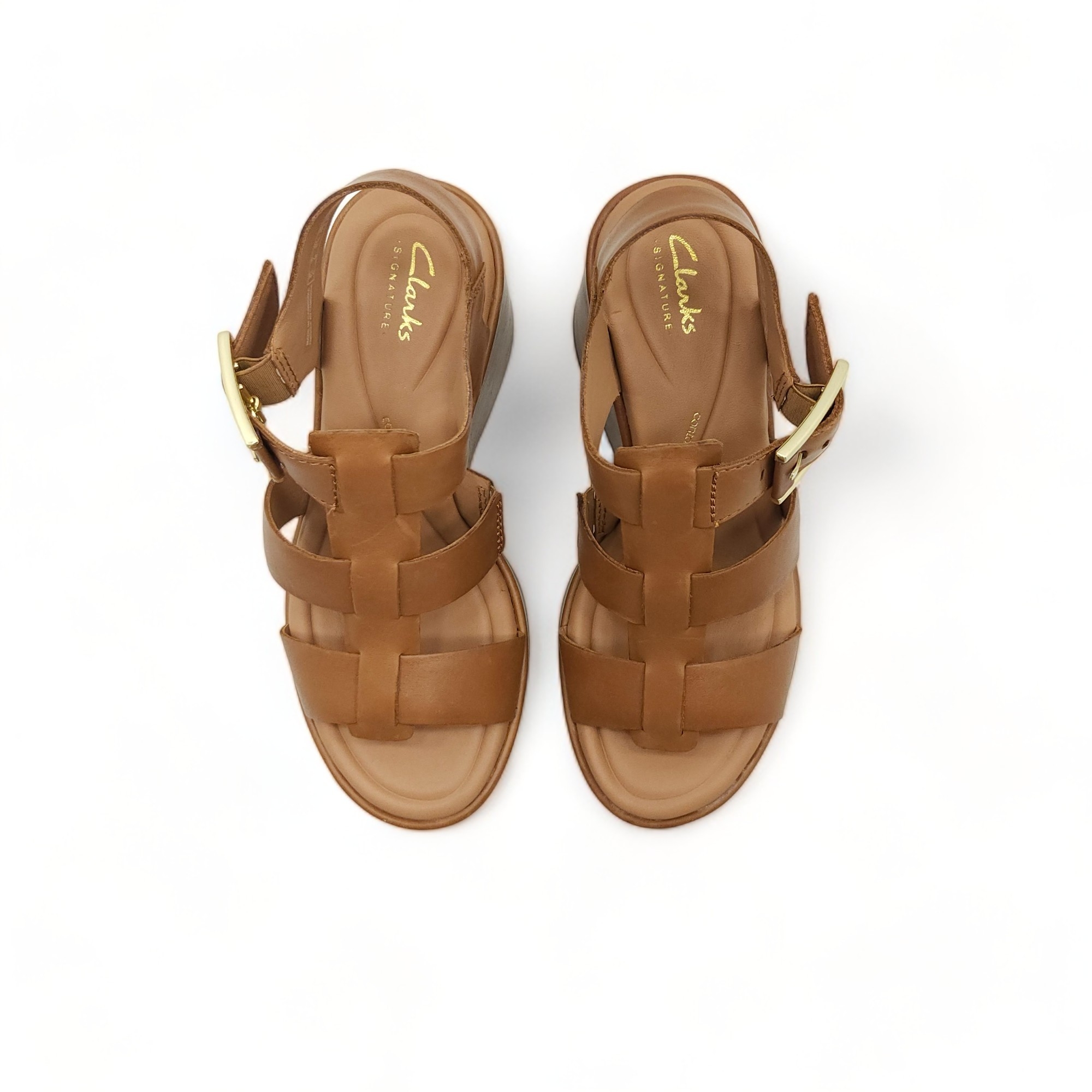 Manon Cove Tan