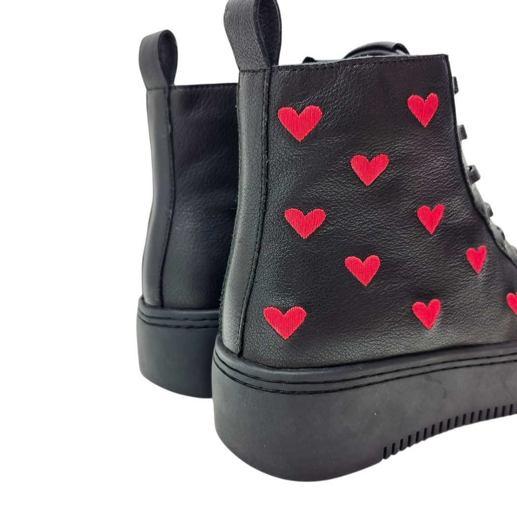 Minx 898-5B Queen Of Hearts