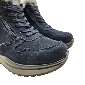 Comfort R9884L Stephanie