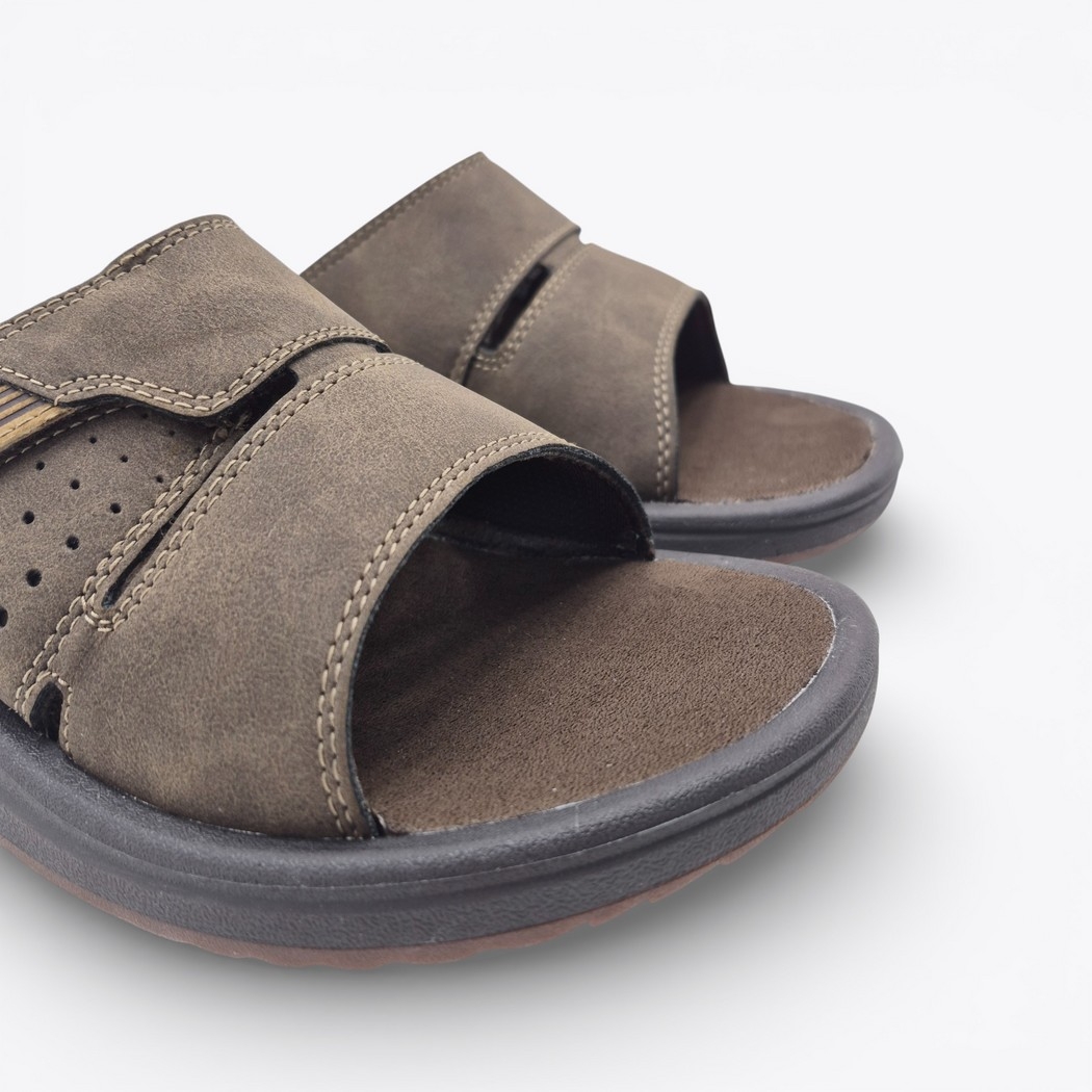 Clarks 87493 M Breeze Slide Marron